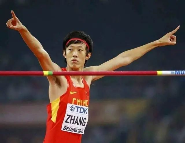 张国伟再创佳绩！退役后跳高2米30，全国