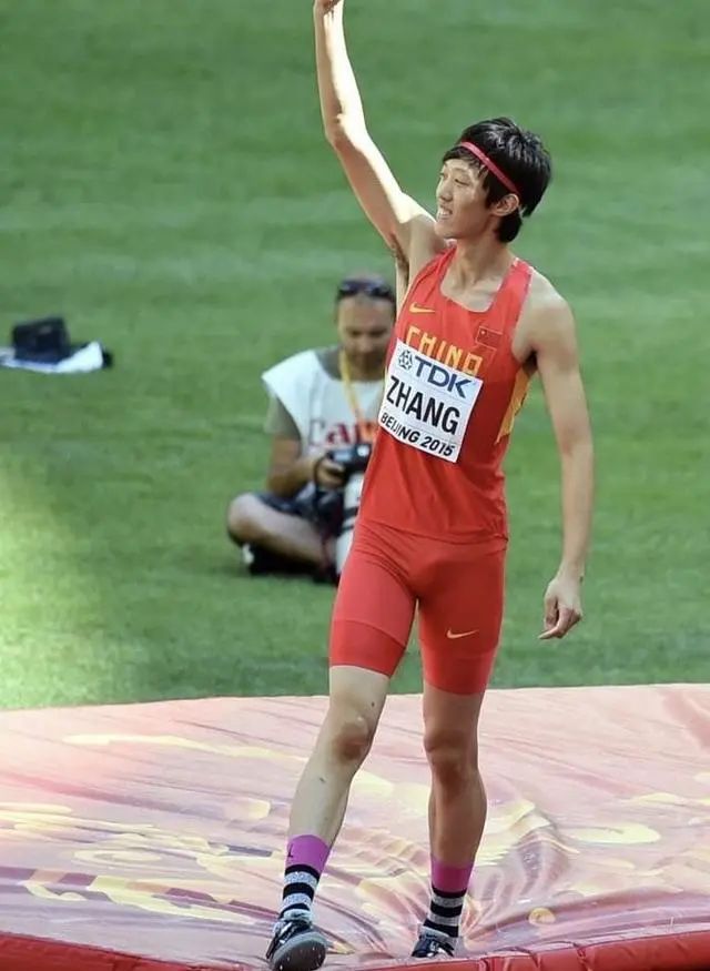 男子跳高冠军2021_近三十年中国男子跳高冠军成绩_历届男子跳高世界记录