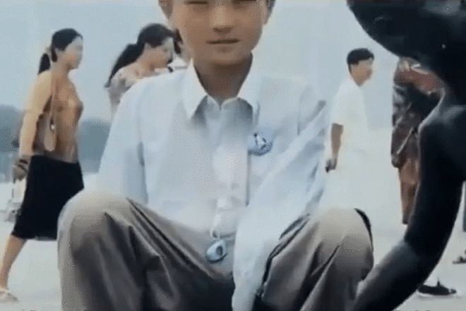 游泳抬头游怎么学_游泳不抬头拿冠军可以吗_抬头游泳视频教程