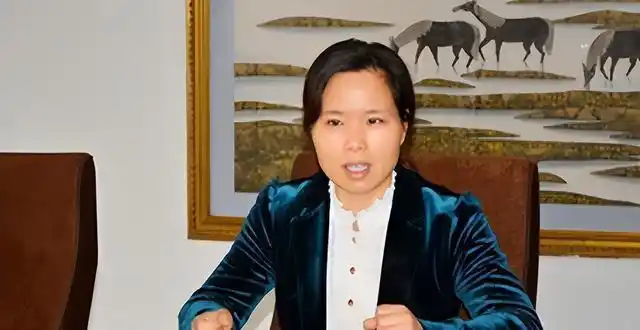 举重冠军什么姣_举重冠军教练_举重冠军女