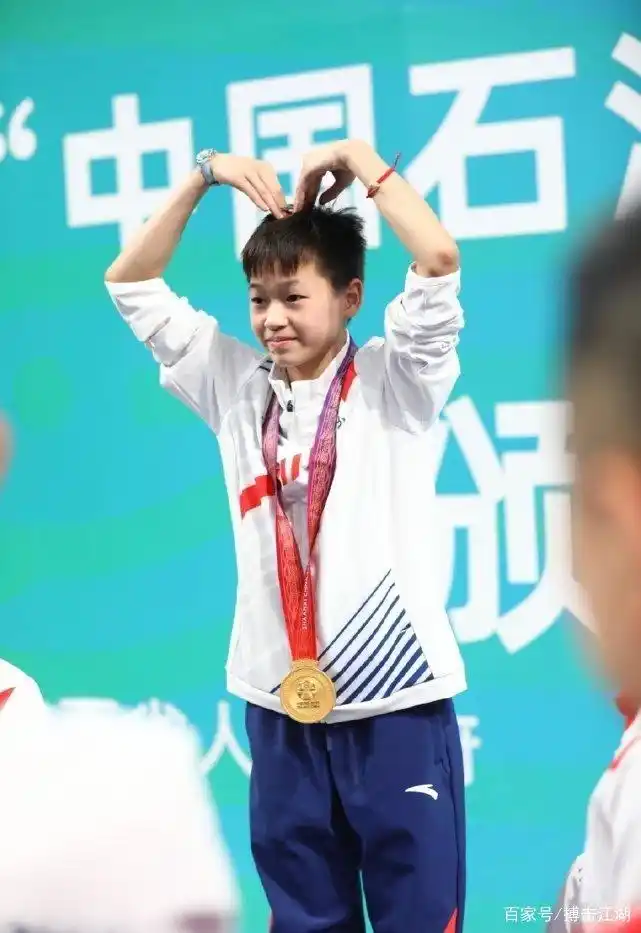 举重冠军有钱吗_举重冠军收入_举重冠军的收入
