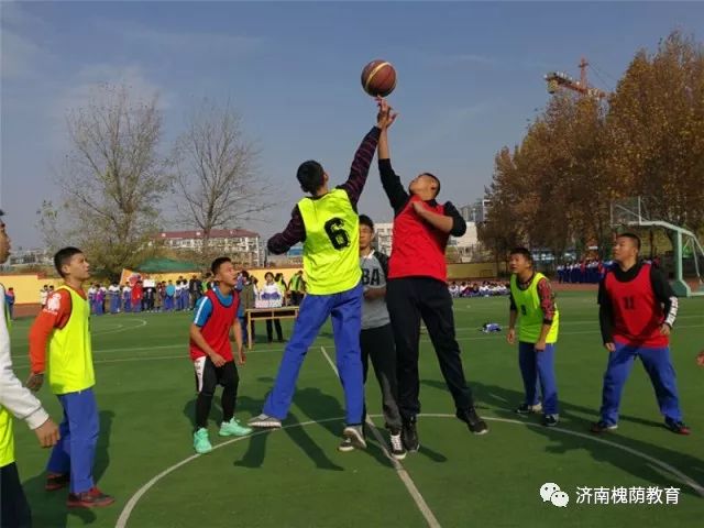 甘孜篮球队_甘孜校园篮球杯冠军名单_甘孜县篮球馆